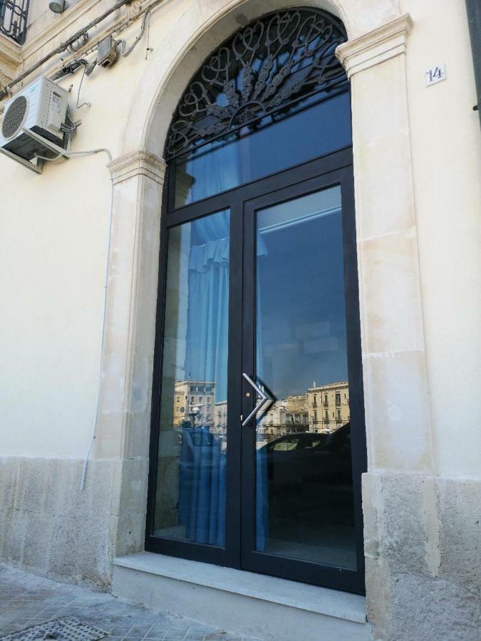 La Casa Sulla Darsena Apartment Syracuse Exterior photo